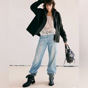 Free People Women’s Blue Pin Striped Boyfriend Jeans Size 24